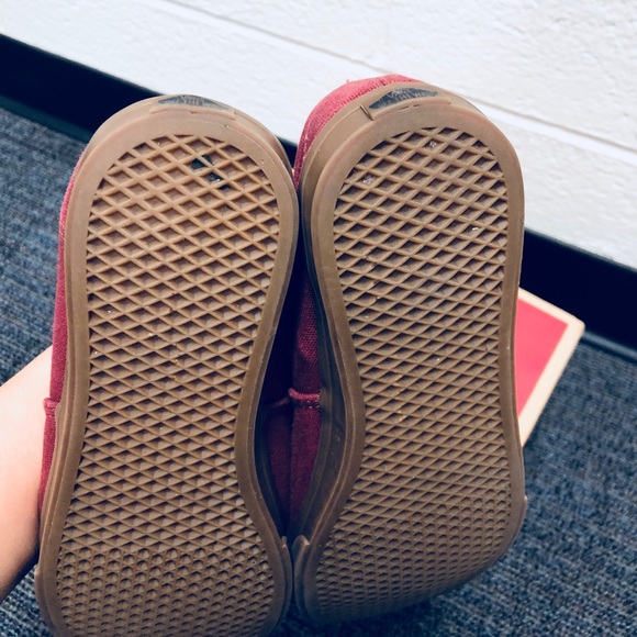 Vans - Picture 2 of 2